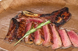 T-bone steak (florentínsky steak)